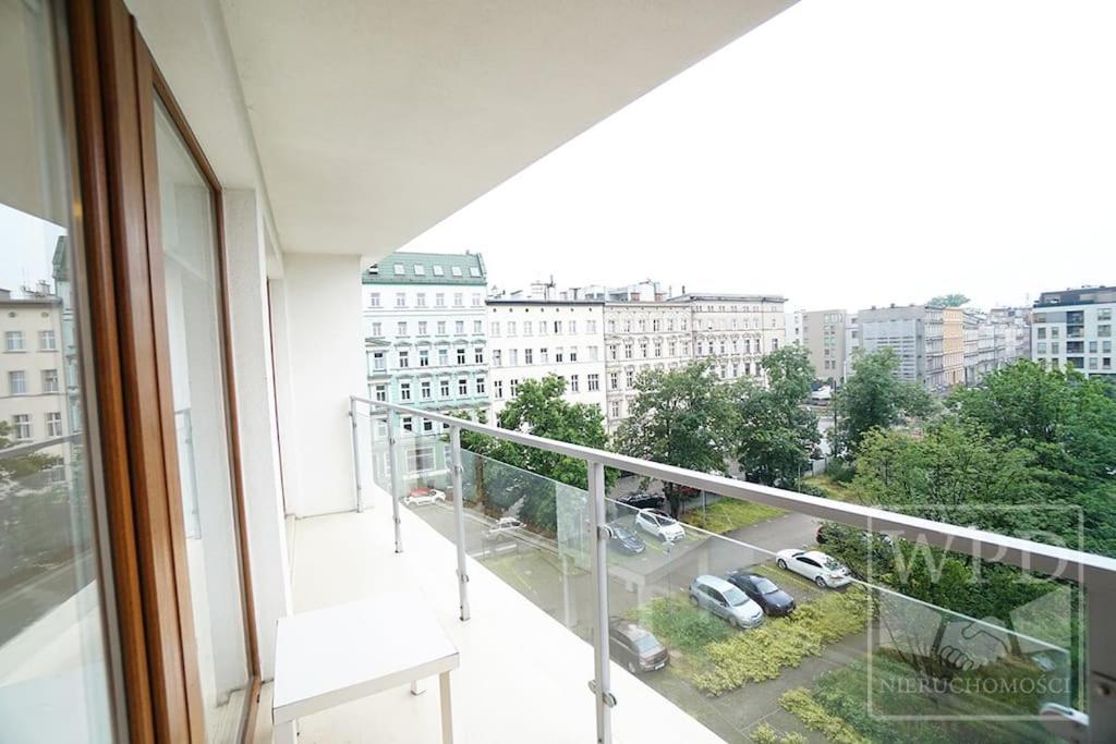 Modern Apartment-City Center-New Building-Garage Wroclaw Ngoại thất bức ảnh